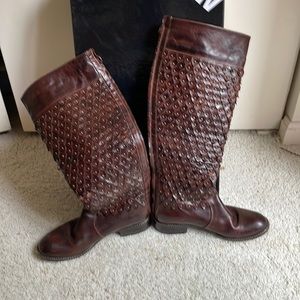 Dragonscale Aera Forte leather boots